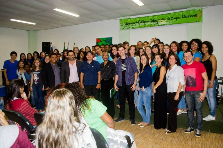 Apresentação do musical "O Rio de todo mundo na Poesia de Chico Buarque", na Semana de Integração e Cultura do campus Quissamã 2015