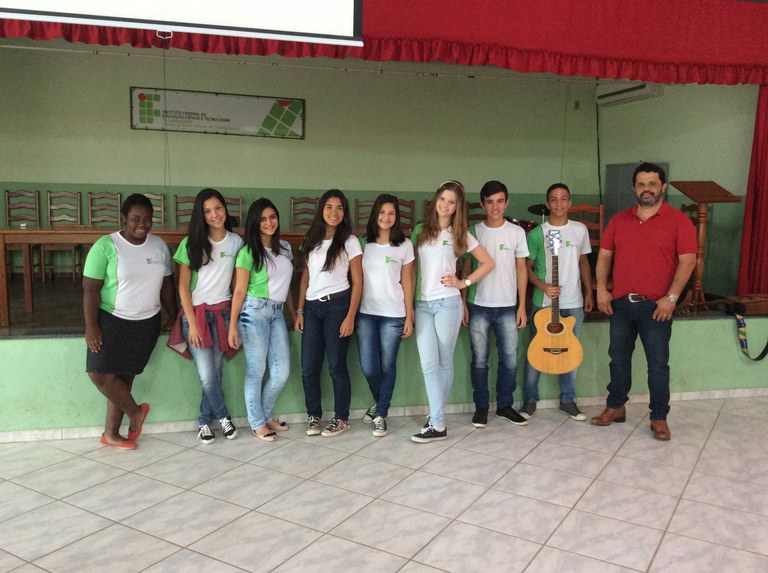 Seleção do Coro Jovem no campus Bom Jesus