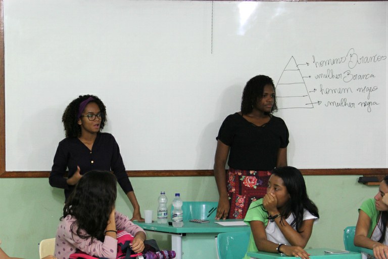 Celiane Vieira e Izabela Lopes