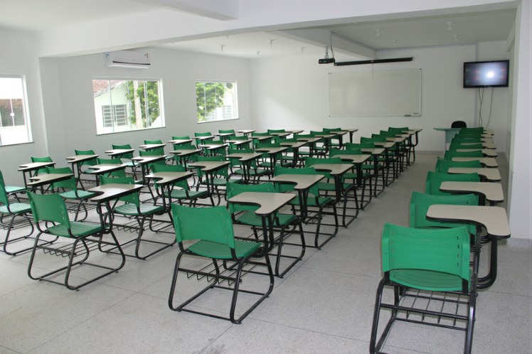 Sala de aula do novo pavilhão de ensino