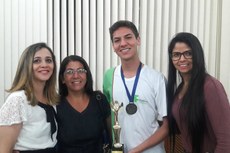 Dharvind recebeu homenagem na Câmara Municipal de Bom Jesus do Itabapoana