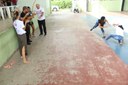 A apresentação de capoeira animou os estudantes.