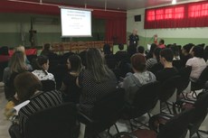 Diretor-geral Carlos Freitas apresentou as diretorias do campus.