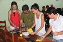 Professores deveriam construir uma torre de canudos com a menor quantidade de materiais possível.