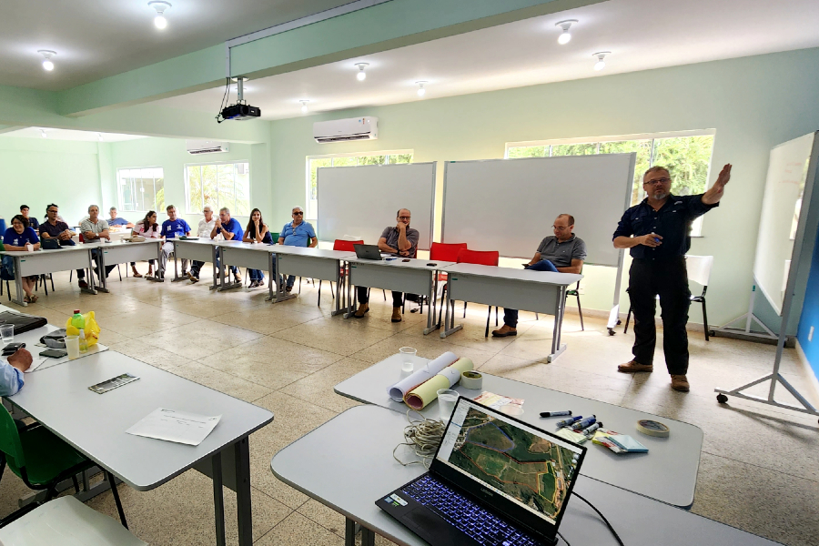 I Ateliê de Especialistas em ILPF do Noroeste Fluminense