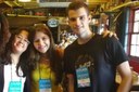 A orientadora Kátia Kawase, com os bolsistas Lucas Martins e Krystal Soares, que integraram a equipe do projeto.