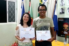 Clara Medeiros e Douglas Barbosa acreditam que ler é a melhor maneira de aprender a escrever bem.