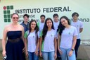 Medalhistas e a professora Ana Cecília Soja