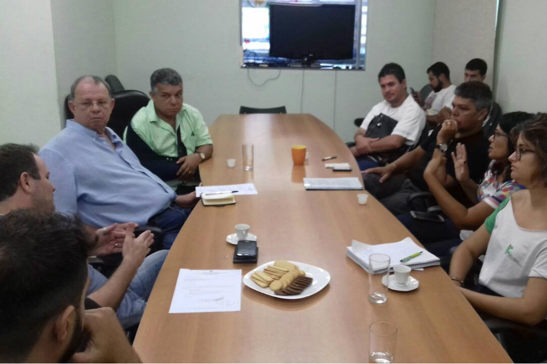 Reunião para atender as demandas