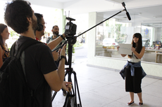 A equipe de produção do vídeo gravou depoimentos no Campos Centro (Foto: Letícia Cunha)