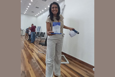 A professora Jaqueline Dias recebeu prêmio por projeto que desenvolve em escola estadual, a partir de aprendizagens de curso de mestrado do IFF Campos Centro (Foto: Divulgação).