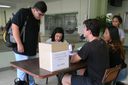 Estudantes participam da escolha de representantes discentes.