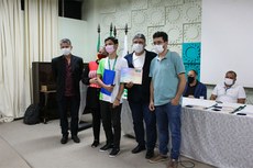 O estudante Miguel Fonseca recebeu a Medalha de Prata, na cerimônia (Foto: Antonio Barros/AscomCCC) 