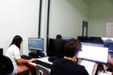 Os computadores podem ser usados também por estudantes que integram projetos do campus desenvolvidos em conjunto - como o barco solar (Foto: Márcia Valéria da Silva/Ascom). 
