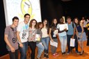 Poetas e intérpretes durante a premiação do V Festival de Poesias de Guarus