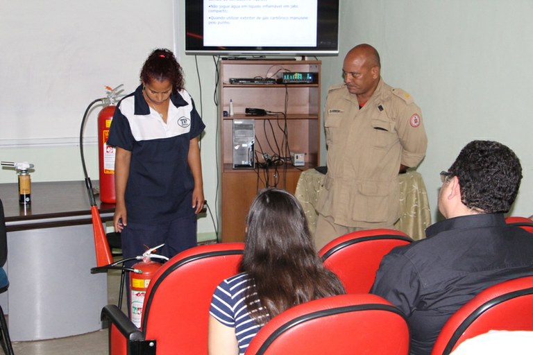 IFF Guarus promove treinamento de Prevenção a Incêndio