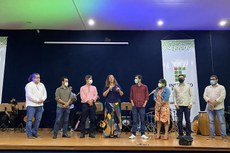 Deputada participou de apresentação musical no Campus Guarus (Fotos: Divulgação/IFF)