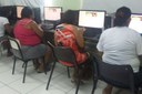 Os participantes se sentem mais confiantes na frente de um computador