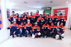 Grupo de 16 estudantes participou de viagem a Barra Mansa para conhecer a fábrica da Sanint Gobain