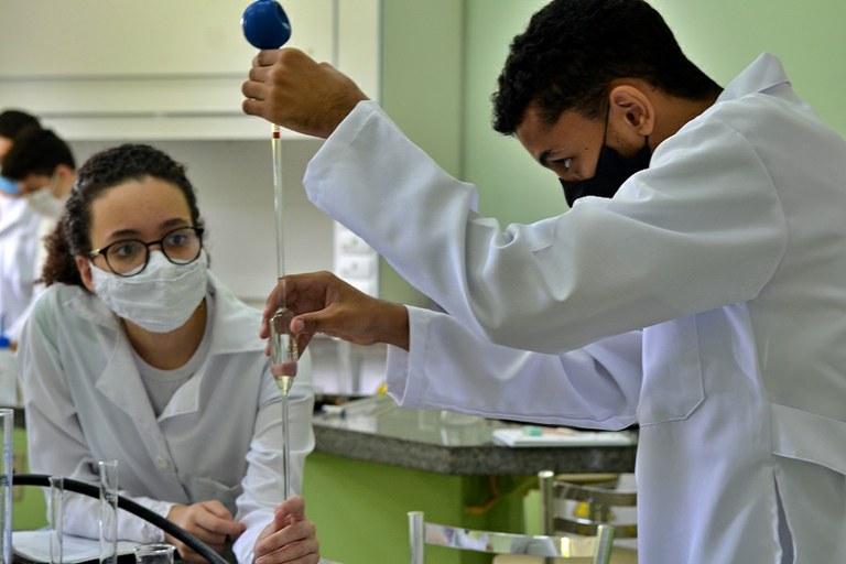 Encontro da Química no IFF Itaperuna