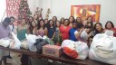 Alunos do IFFluminense Itaperuna participam da entrega dos alimentos e roupas arrecadados na campanha