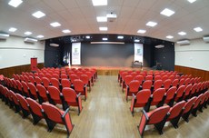 O recém-inaugurado cineteatro do IFF Itaperuna terá palestras, exibição de filmes e apresentações culturais durante o evento