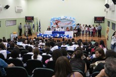 Campus Macaé recebeu alunos da rede municipal de Macaé para cerimônia de formatura no auditório da instituição.