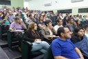 Reunião teve início às 18h no auditório do campus.