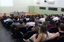 Reunião teve início às 18h no auditório do campus.