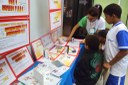 Escolas visitam a exposição do Museu no Campus Macaé.