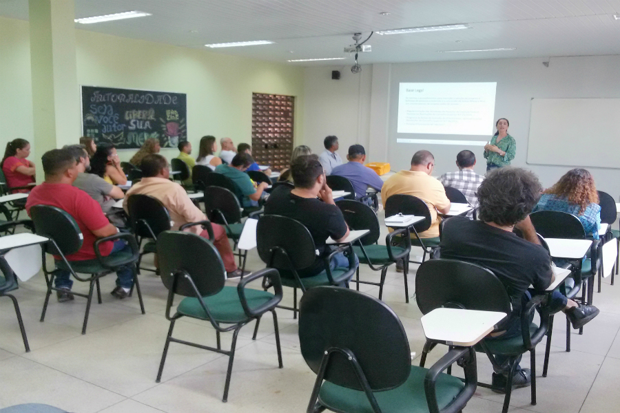 Dirigentes do IFF apresentam edital de Pesquisa e Extensão no Campus Macaé