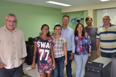 A coordenadora do mestrado em Engenharia Ambiental, Maria Inês Paes, recebeu o grupo da graduação da Faculdade Salesiana.