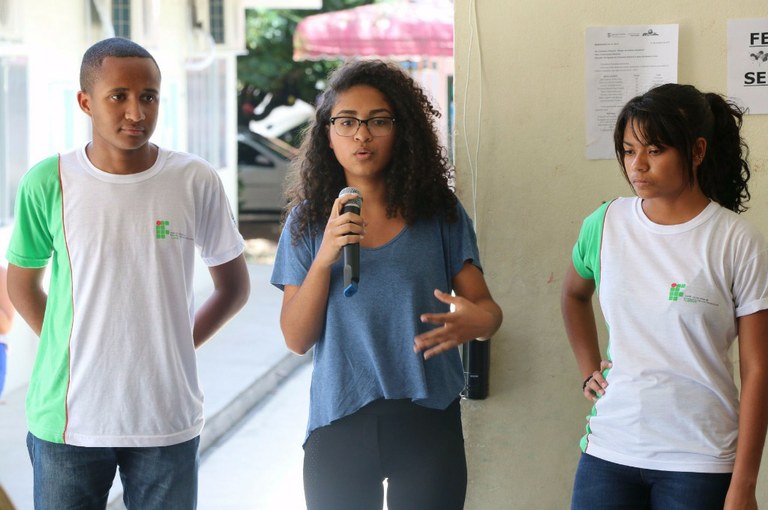 Campus Avançado Maricá celebra o Dia do Servidor Público