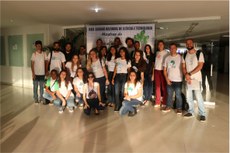 Estudantes e servidores na Mostra de Extensão 2016.