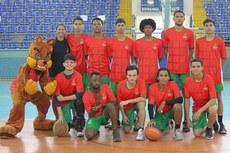 O time de basquete de Maricá venceu Quissamã na final regional do JINIFF