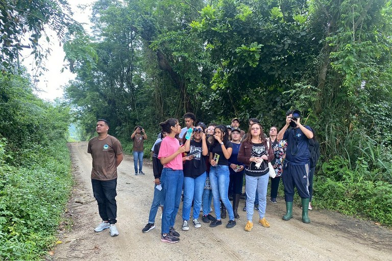 Alunos do IFF em evento de observação de aves