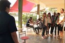 Estudantes em cena durante a gravação do vídeo.