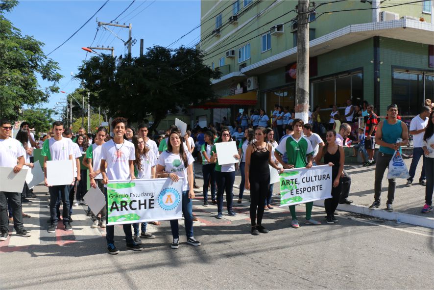 Estudantes e Servidores participam das atividades em comemoração ao aniversário do município