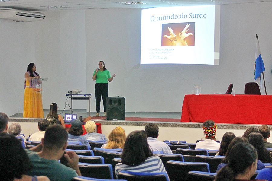 Curso de Libras do IFF Maricá