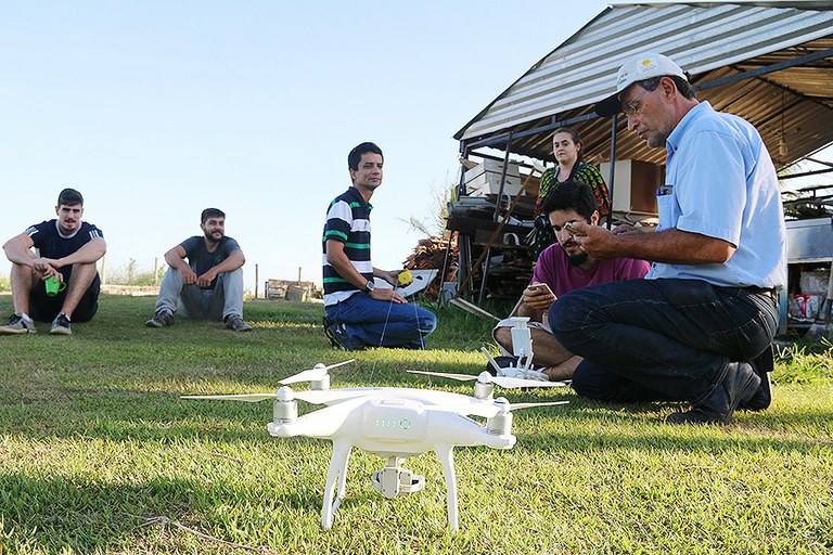 Polo de Inovação realiza pedido de patente de Estação Meteorológica Aerotransportável