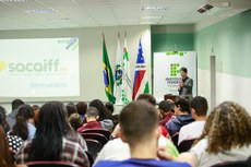 Abertura do SACAIFF, com palestra do reitor do IFF, Jefferson Manhães de Azevedo