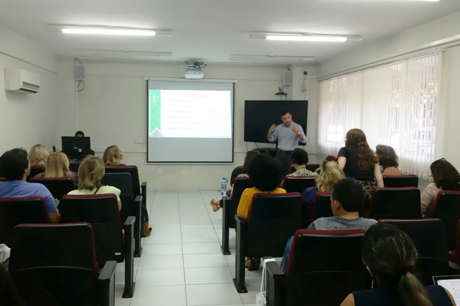 Servidores do IFF Pádua apresentam artigos em Colóquio sobre Educação Profissional