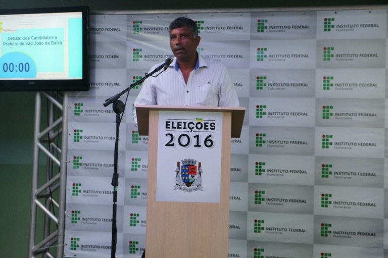 Campus São João da Barra realiza o primeiro debate entre os prefeitáveis do município 2.jpg