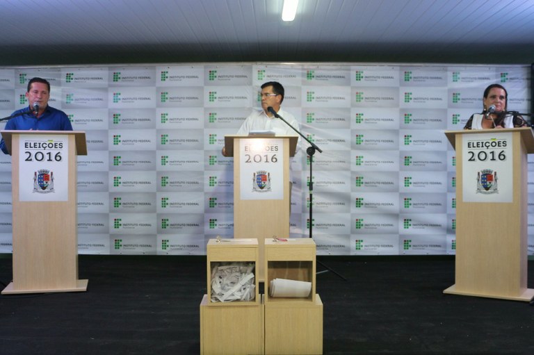 Campus São João da Barra realiza o primeiro debate entre os prefeitáveis do município 5.jpg