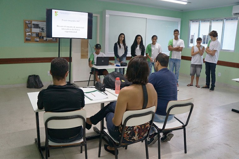 Projetos Integradorres do Campus Avançado São João da Barra são avaliados