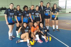 Equipe do Campos Centro, vencedora do voleibol feminino