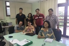 Kátia Macabu durante reunião com servidores do campus Cabo Frio