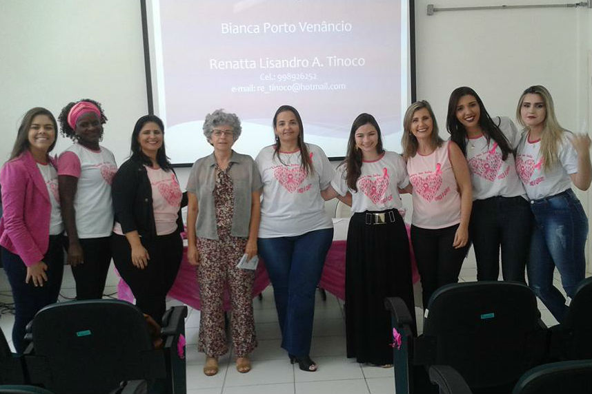 Equipe organizadora do Outubro Rosa na Reitoria