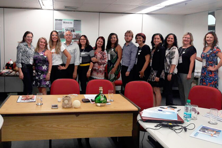 Gestoras do Mulheres Mil participam de reunião em Brasília