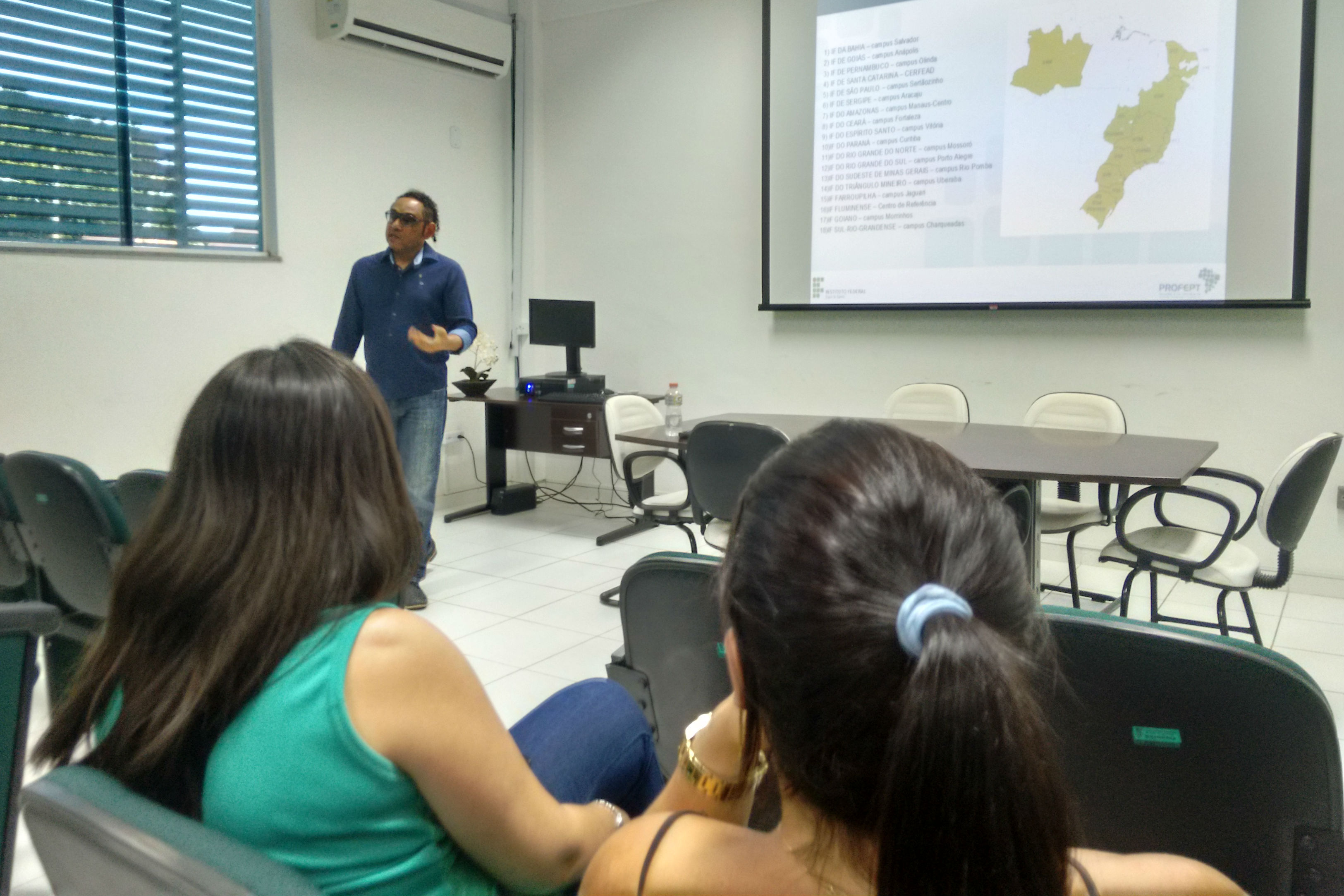 Seminário apresenta programa de mestrado e esclarece dúvidas